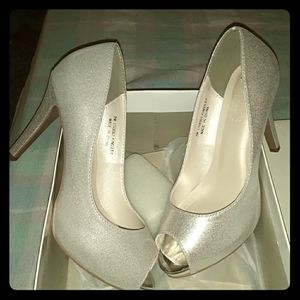 David's bridal silver heels